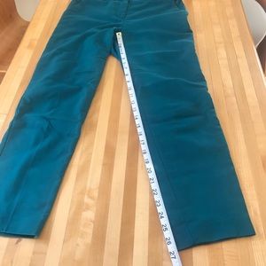 Express columnist ankle size 4R